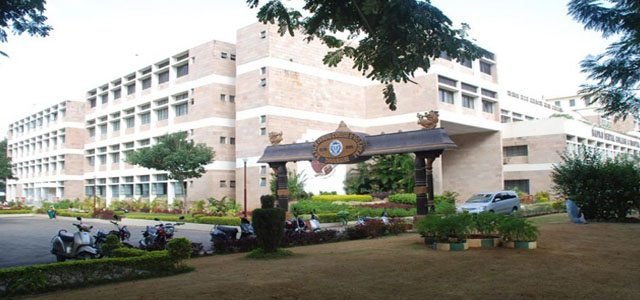 Bapuji Dental College and Hospital - Davangere